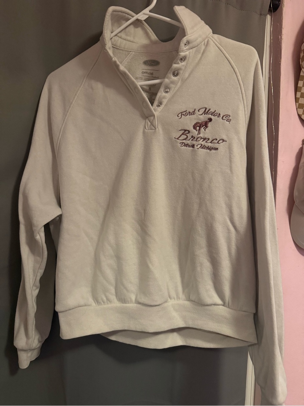 Ford Ivory Cowl Pullover with Embroidered Bronco Logo. Never worn just no tags.